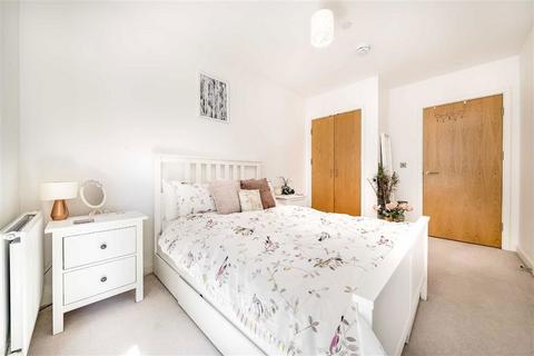 1 bedroom flat for sale, Barge Walk, London SE10