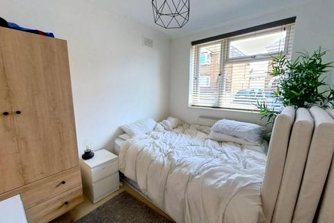 71 Norton Road, Northampton, NN2 7TL