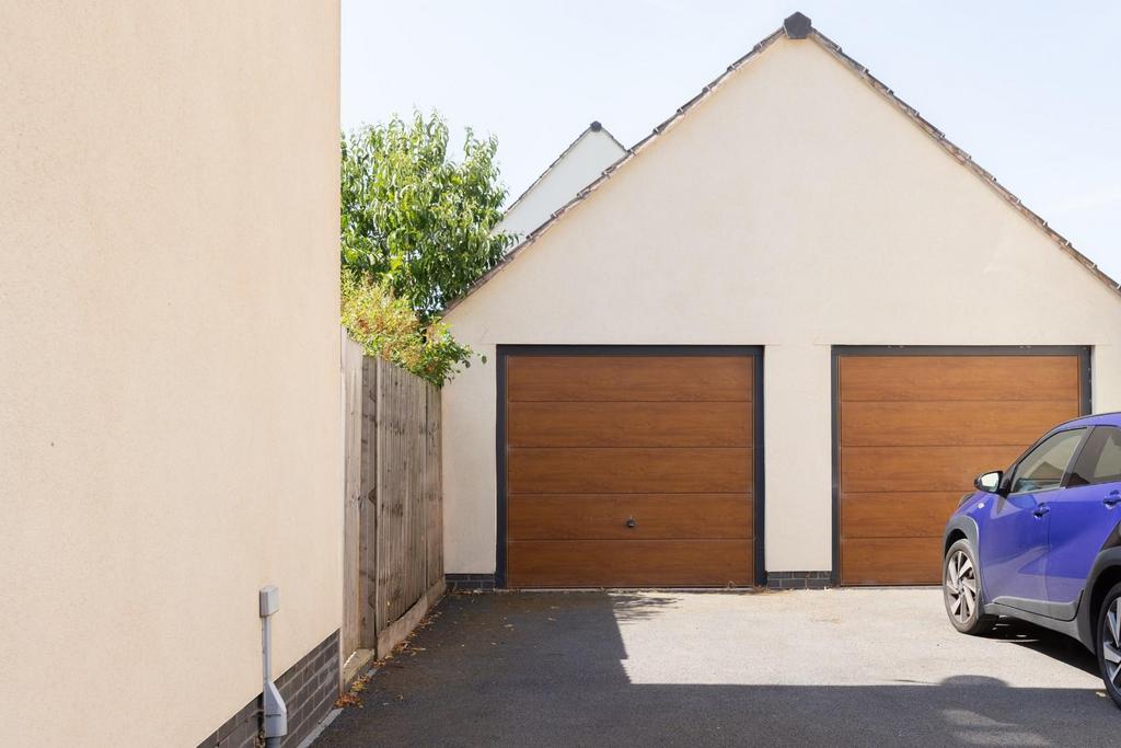 15 Packer Way, BS16-31.jpg