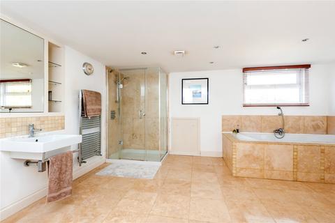 10 Holmes Road, Twickenham, TW1 4RE