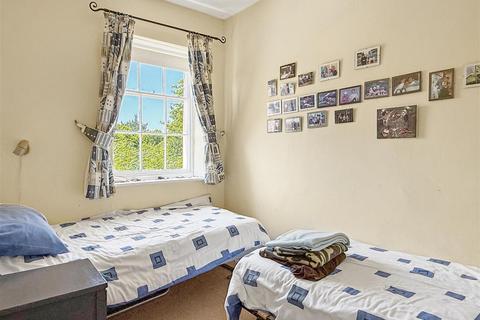 undefined, Newport Terrace, Barnstaple EX32