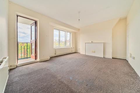 2 bedroom apartment for sale, Elmington Estate, Camberwell, London
