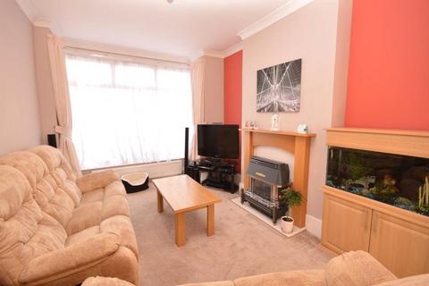 3 bedroom terraced house for sale, Howarth Road, London SE2
