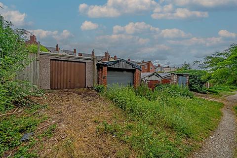 259 Bloxwich Road, Walsall, WS2 7BB