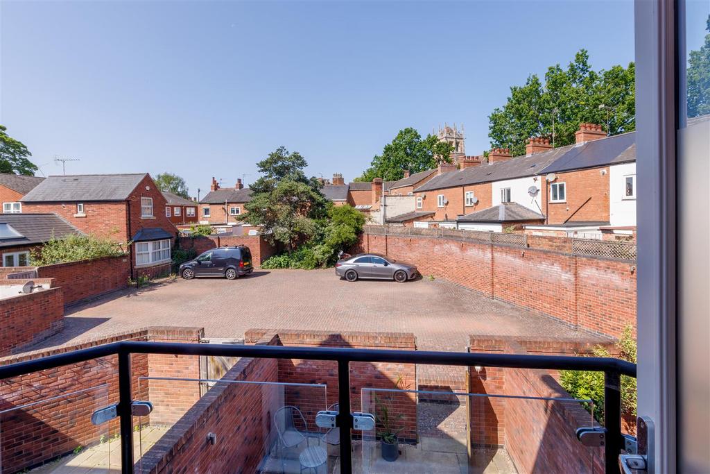 Mews4-25 A.jpg