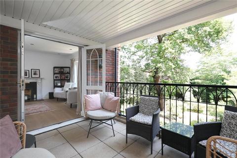 2 bedroom flat for sale, Parkside, Wimbledon, SW19