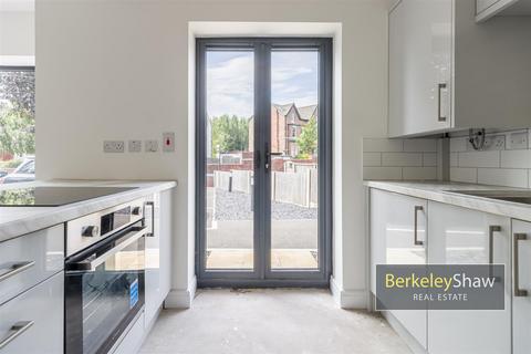2 bedroom apartment for sale, Valley View, Ronald Road, Waterloo, Liverpool