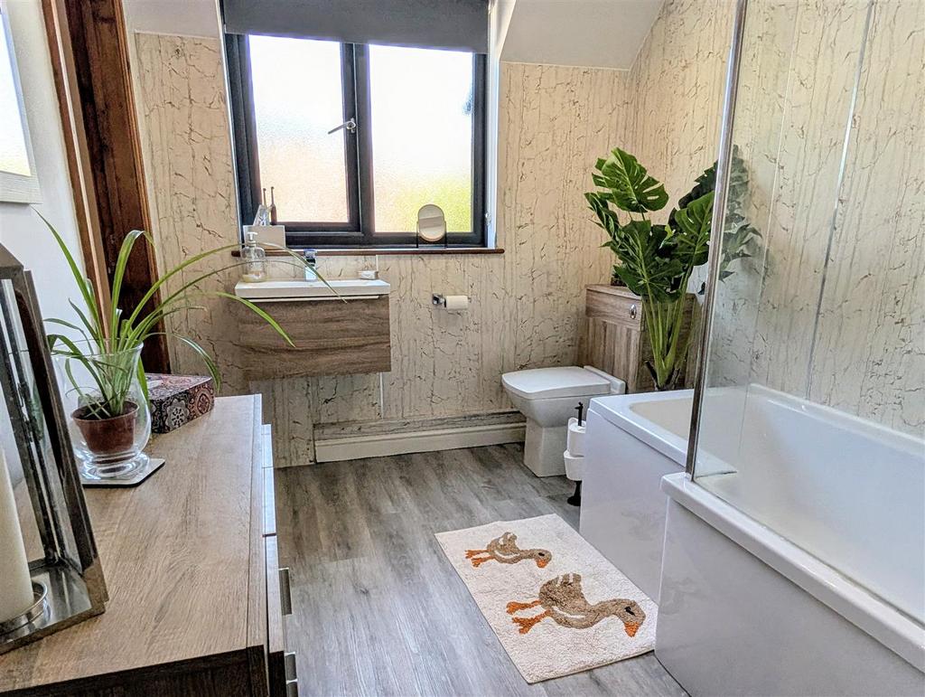 PXL 20250619 124128068.MP~2.jpg