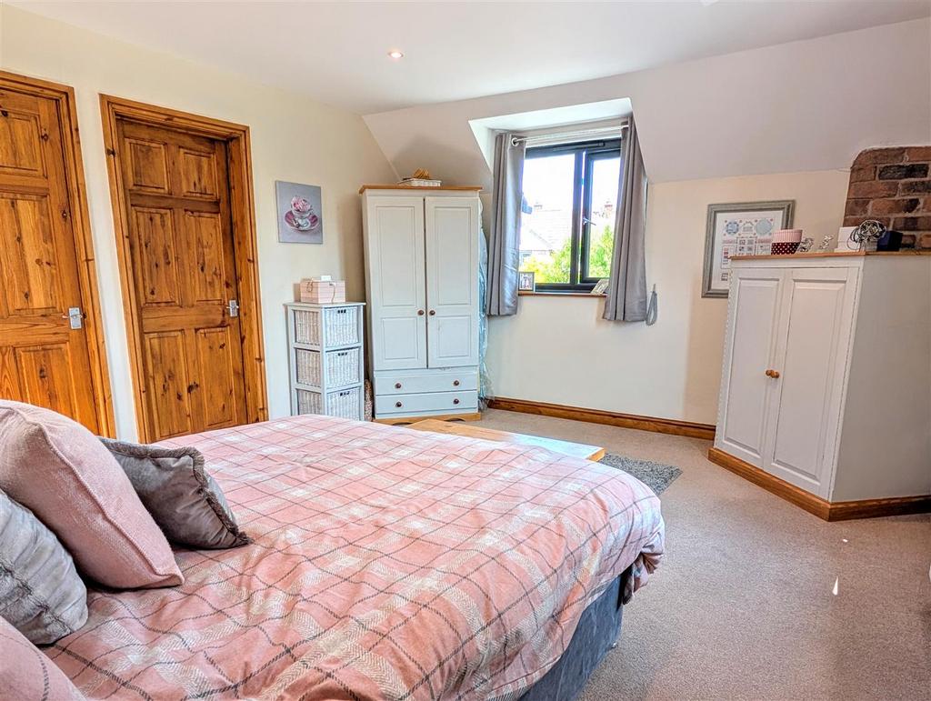 PXL 20250619 123417106.MP~2.jpg