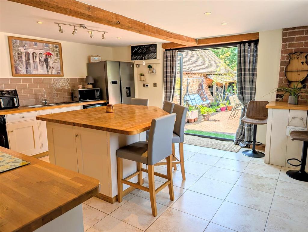 PXL 20250619 130738896.MP~2.jpg