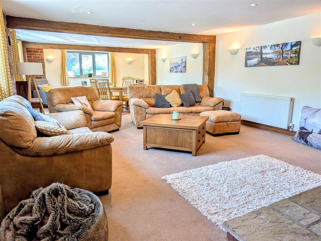 PXL 20250619 124821238.MP~2.jpg