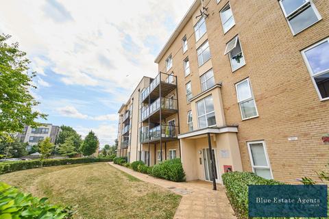 2 bedroom apartment for sale, Hunting Place, Hounslow, TW5