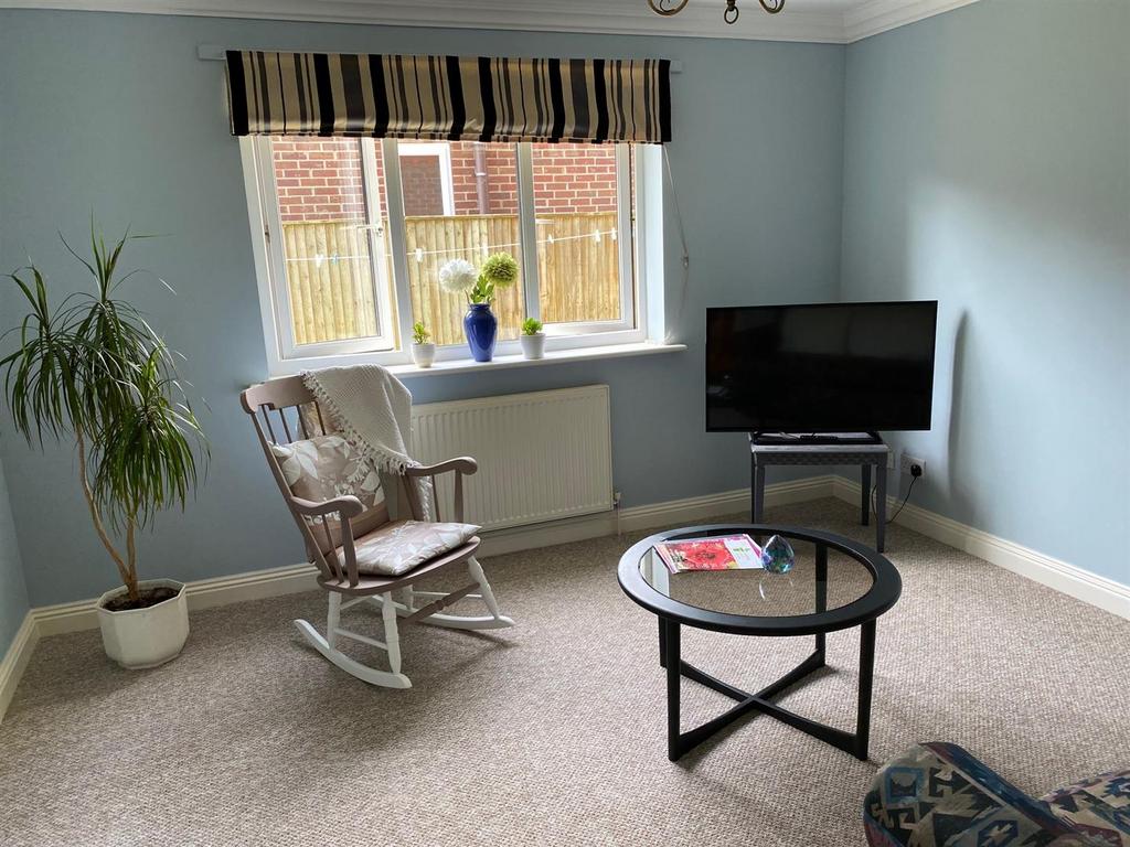 Family Room.jpg