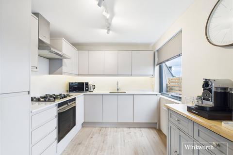 2 bedroom apartment for sale, Buckingham House East, The Broadway HA7