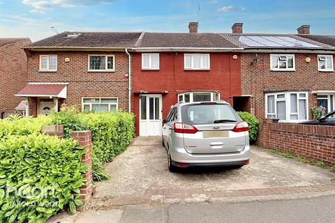 undefined, Dagnam Park Drive, Harold Hill