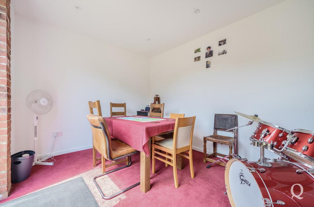 F757112d-890a-42e...