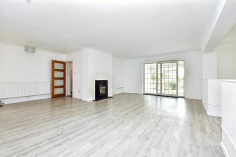 40 Babylon Way, Eastbourne, BN20 9DE