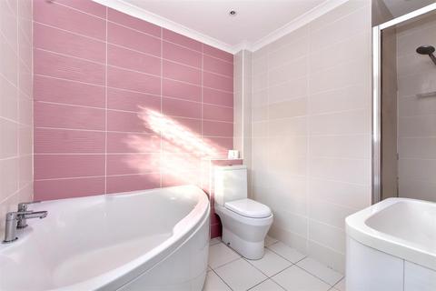 40 Babylon Way, Eastbourne, BN20 9DE
