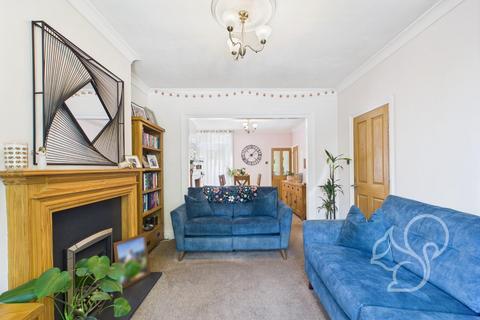 3 bedroom end of terrace house for sale, Old Heath Road, Colchester