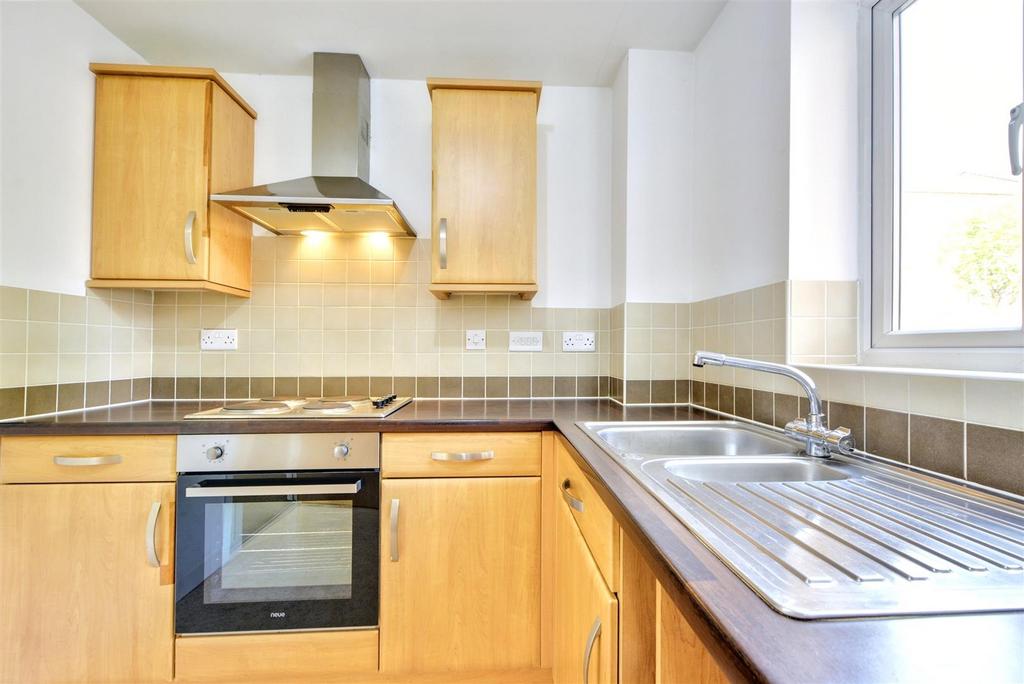 Kitchen 2.jpeg