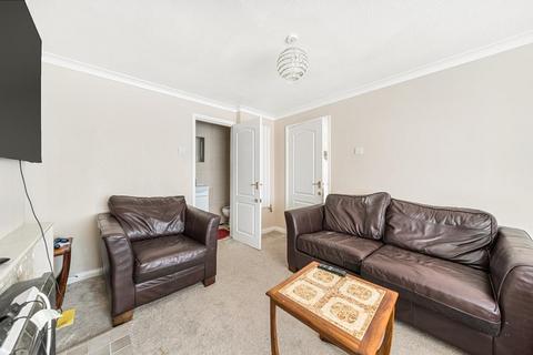 2 Hewitt Close, Swindon, SN3 6DR