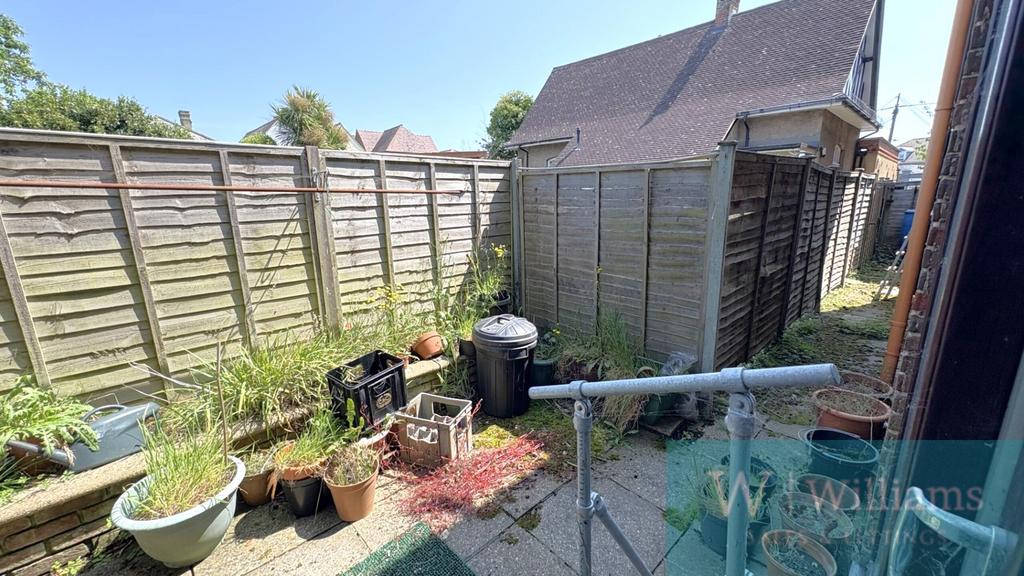 Courtyard garden