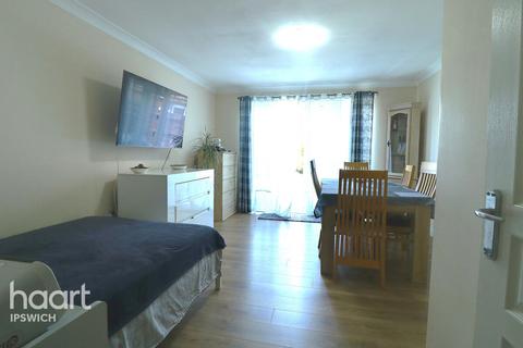 3 bedroom end of terrace house for sale, Castle Gardens, IPSWICH