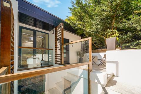 2 bedroom semi-detached house for sale, Frognal, London, NW3