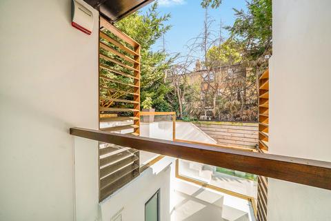 2 bedroom semi-detached house for sale, Frognal, London, NW3