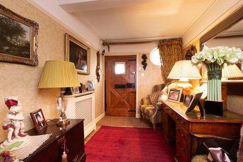 5 bedroom townhouse for sale, 72 High Street, Kenilworth, Warwickshire, CV8