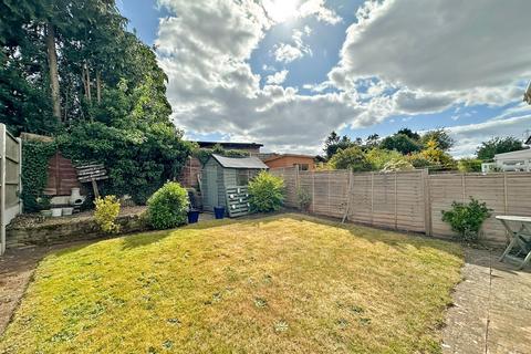 46 Clee View Road, Wombourne, Wolverhampton, WV5 0BD