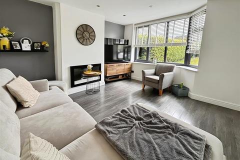 undefined, Moorside Gardens, Bradford BD2