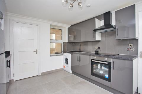 1 bedroom flat for sale, Folkestone Road, Dover, CT17