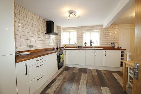 114 Wath Road, Elsecar, Barnsley, S74 8JF