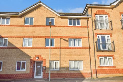 2 bed flat/apartment for rent in Richmond Meech Drive, Ashford, Kent, TN24