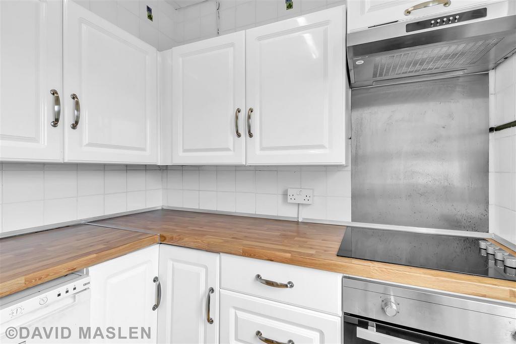 Kitchen (1).jpg