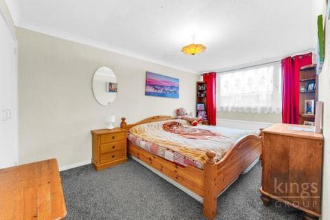 98 Lower Meadow, Harlow, CM18 7RF