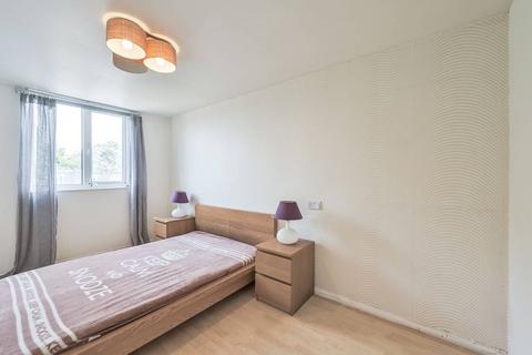 1 bedroom flat for sale, Midwood Close, Dollis Hill, London, NW2