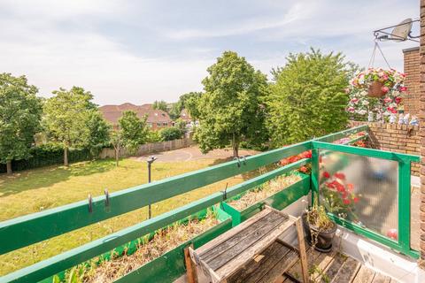 1 bedroom flat for sale, Midwood Close, Dollis Hill, London, NW2