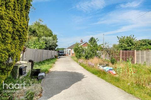 2 bedroom detached bungalow for sale, Church Street, Bradenham