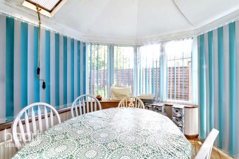 2 bedroom detached bungalow for sale, Church Street, Bradenham
