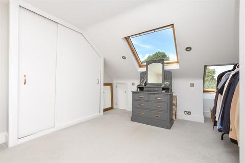 29 Spencer Road, Caterham, CR3 5LE