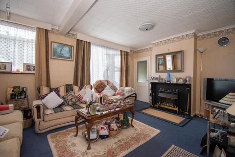 3 bedroom detached house for sale, Fairfax Road, Leicester
