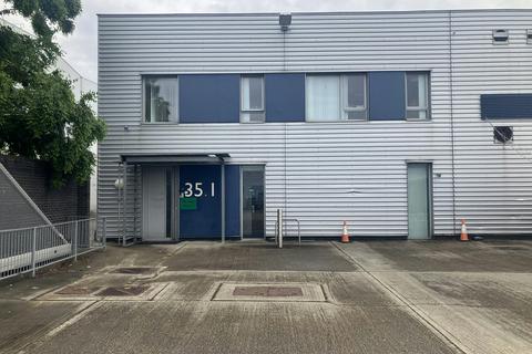 Warehouse to rent, 35 White Hart Ave London SE28 0GU