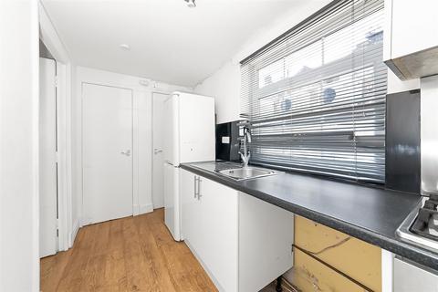 2 Oakfield Road, Croydon, CR0 2UA