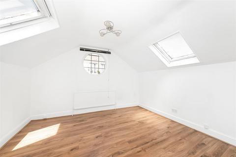 2 Oakfield Road, Croydon, CR0 2UA