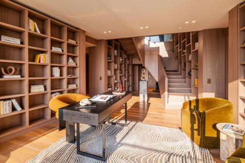 4 bedroom flat for sale, 1 Lewis Cubitt Square, King's Cross, London, N1C