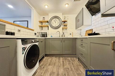 2 bedroom apartment for sale, Waterloo Road, Liverpool