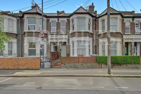 2 bedroom ground floor flat for sale, Chapter Road, London, NW2