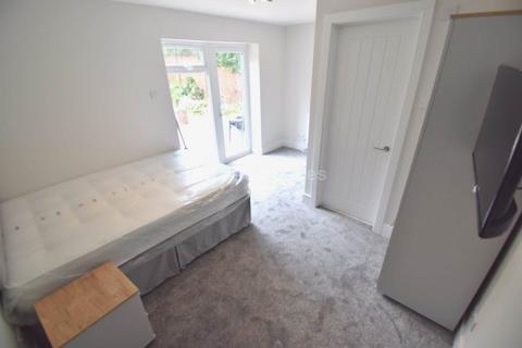1 bedroom in a house share to rent, Oxford Road, Reading